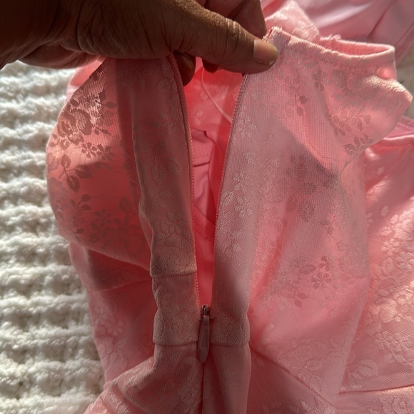 Elegpetal + pump Vada midi dress pink lace - Picture 8 of 12